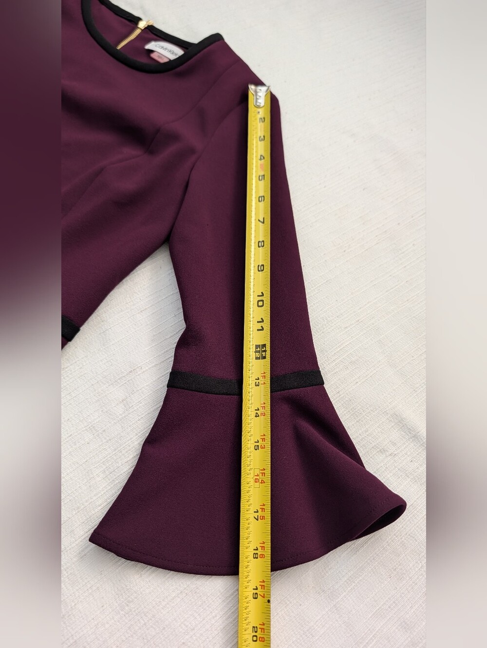 Calvin Klein Dress Bell Sleeve Gold Zipper Woman's Sz 4 . - Picture 11 of 12